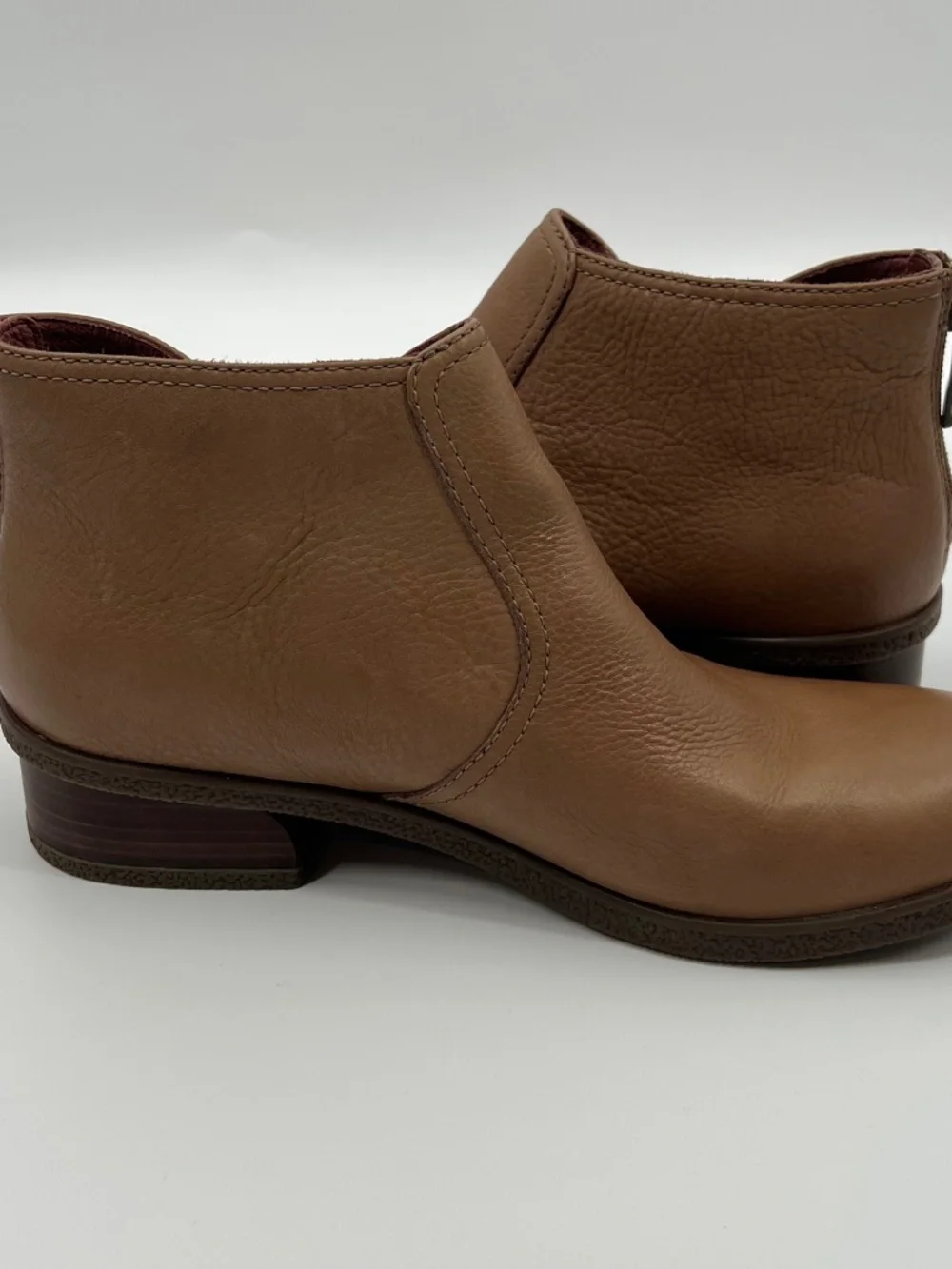DANSKO Becki Brown Tan Leather Waterproof Booties Back Zip Sz EU 40 US 9.5-10